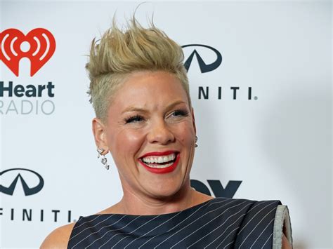 pink singer sexy|Pink Debuts New Bikini & Takes an Outdoor Shower .